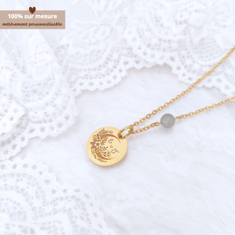 Collier personnalisé avec labradorite lithothérapie gravé lune fleurie et deux initiales