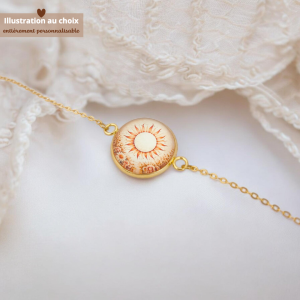 Bracelet cabochon illustré soleil, bijou symbolique évoquant énergie, lumière et joie pour femme